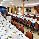 Restaurante El Surtidor 게스트하우스 3*