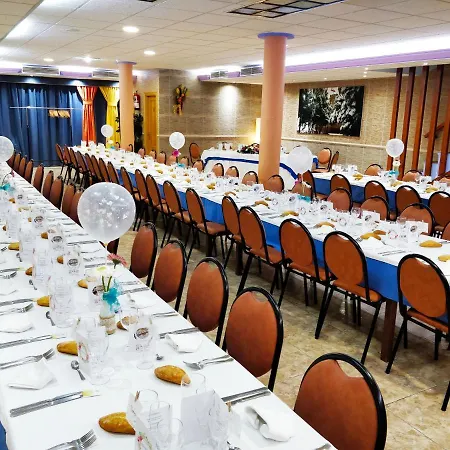 Restaurante El Surtidor Gæstehus 3*