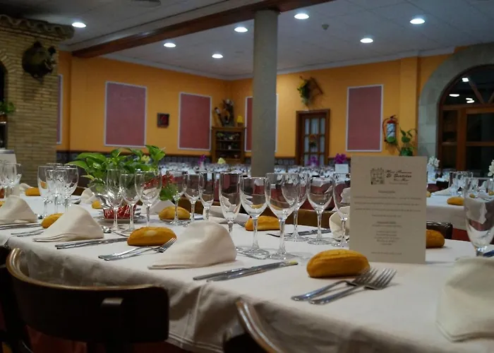 Restaurante El Surtidor Casa de hóspedes Caspe